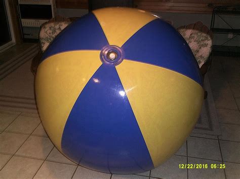 72 Giant Beachball By Inflatable World 1872059323
