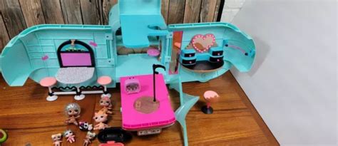 Lol Surprise 2 In 1 Glamper Camper Playset Van Doll House With Dolls