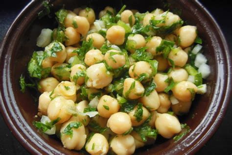 Maybe you would like to learn more about one of these? Balila, salade de pois chiches libanaise - Recettes Africa