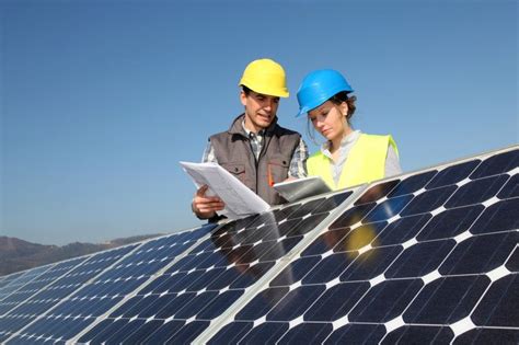 5 Reasons You Should Hire A Solar Installer 12v Solar Panel Best Solar