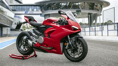 Check the reviews, specs, color and other recommended ducati motorcycle in priceprice.com. Ducati Panigale V2 India launch on August 26 - autoX