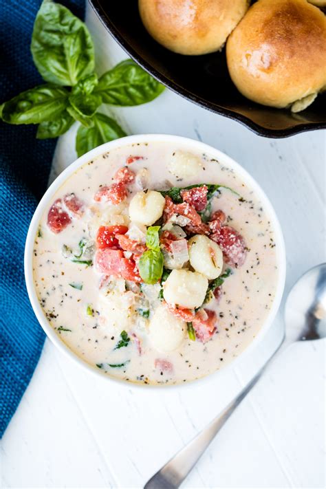 Creamy Spinach Tomato Gnocchi Soup 1