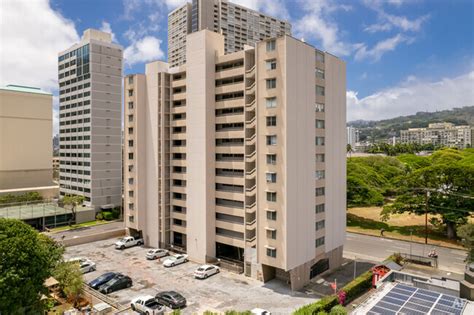 Punahou Circle Apartments 1617 S Beretania St Honolulu Hi 96826