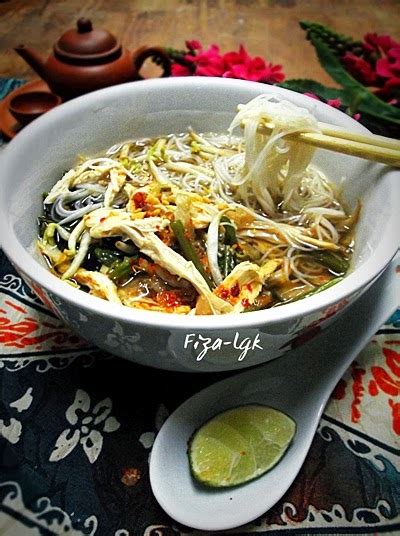 Jom intai2 resepi bihun sup utara ni. BIHUN SUP SIAM (THAI) | Fiza's Cooking