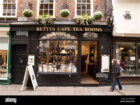 Bettys Cafe Tea Rooms Stonegate Branch York Yorkshire England Uk