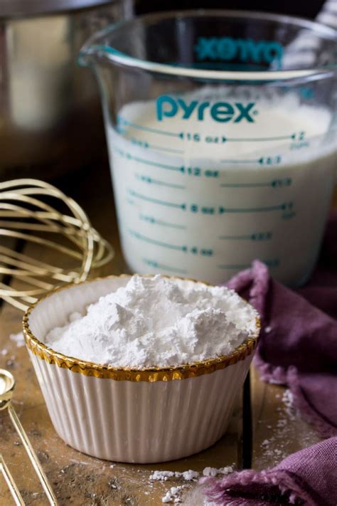 Whipping cream is one of my favorite ingredients to cook with. powdered sugar and heavy cream for making homemade whipped cream | Homemade whipped cream recipe ...
