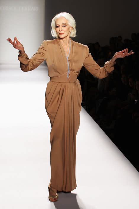Carmen Dell Orefice 81 Is Fashion Week S Oldest Runway Model She S