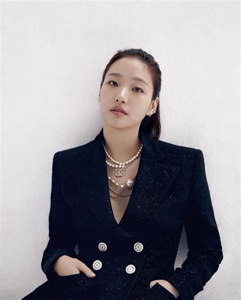 She debuted in the film a muse (2012) where she won several best new actress awards in south korea. Kim Go-eun Bio, Boyfriend, Age, Height, Movies, TV Shows ...
