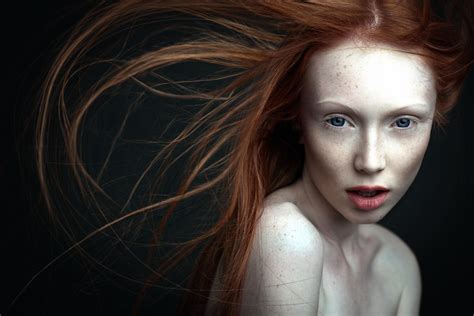 デスクトップ壁紙 面 女性 赤毛 ポートレート 長い髪 ヘア 頭 女の子 美しさ 眼 闇 髪型 肖像写真 写真撮影 茶髪 アートモデル 器官