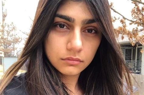 Mia Khalifa Celebrates 10 Millions Followers Gets Her Face Smashed