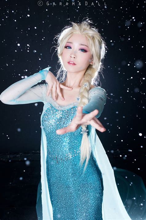 Elsa Frozen Cosplay Link Source Vandariwuuuuutcosplay