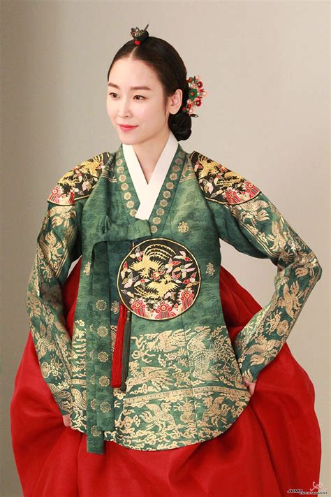 한복 Hanbok Korean Traditional Clothes[dress] Korean Traditional Dress Traditional Fashion