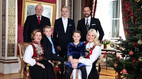 K Nigin Sonja K Nig Harald Prinz Sverre Magnus Marius Borg Hoiby Prinzessin Ingrid Alexandra