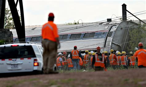 Amtrak Train Derailment Terrifying Wreck Deadly Amtrak Train Derailment In Philadelphia