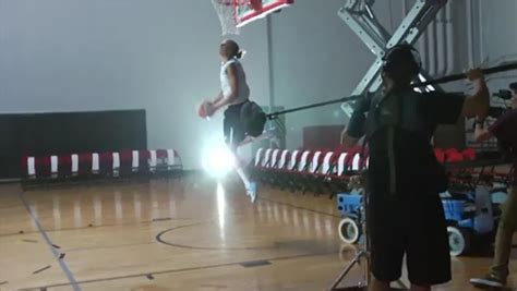 Elena Delle Donne Dunks In Practice Video Dailymotion