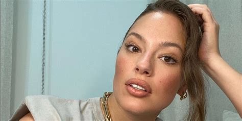 Ashley Graham Literally Embraces Her Curves In Naked Selfie