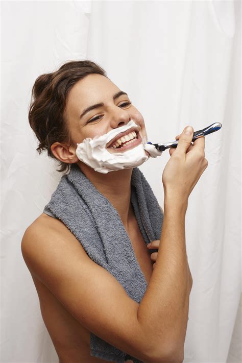 The Surprising Reason Why Some Women Are Shaving Their Faces Best