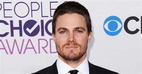 Is Stephen Amell Against Sag Aftra Strike The Arrow Star Trolled For
