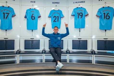 Sergio Gomez Officially Uniformed Man City Spains Third Player To