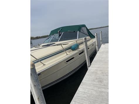 Sea Ray 310 Vanguard Express Powerboat For Sale In Minnesota