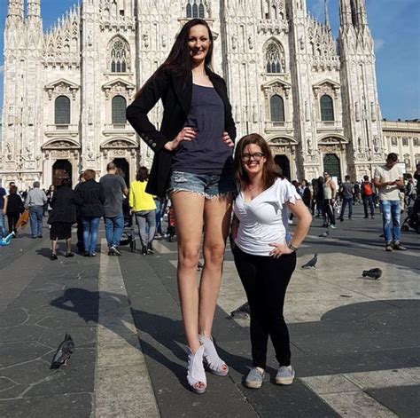 Rus Model Ekaterina Lisina Cm Lik Bacak Boyuyla Guinness Rekorlar Kitab Na Girdi Son Dakika