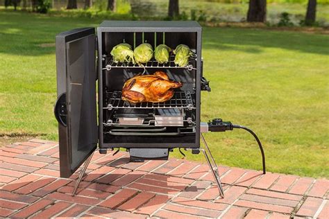 Best Small Electric Smokers 2021 Reviews