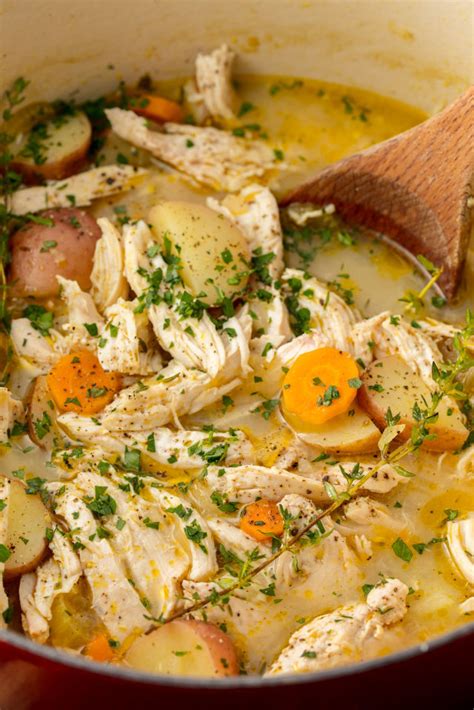 Looking for a hearty, healthy dinner? easy chicken stew with potatoes