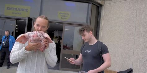 Anti Vegan Protester Eats Decapitated Squirrel At Vegan Market Fox News