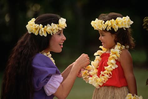 Meet The People Who Live In Hawaii Hawaii Culture Hawaii People