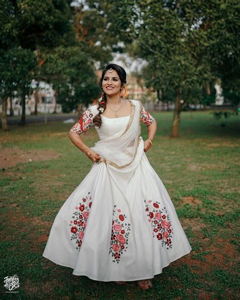 Collection 103 Pictures Kerala Engagement Dress Photos Stunning 102023