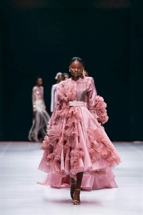 Pin By Marie Rosine Tuyikunde On Aesthetic In Runway Fashion