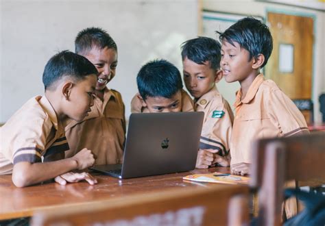 Asesmen Sekolah dalam Merdeka Belajar: Menyusun Portfolio Penilaian Tes ...