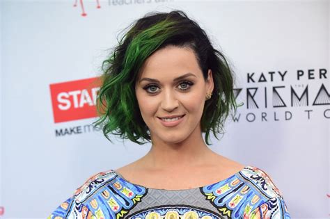 Katy Perrys Hair Evolution Mirror Online