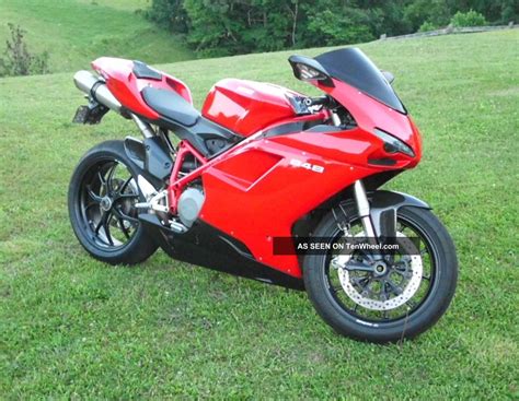 Dry clutches, and the noise they emanate, are a synonymous characteristic of ducati. 2008 Ducati 848 Superbike