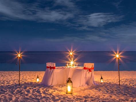 At a certain moment, dinner can be more complicated and serious than you can imagine. Romantic Candle Light Dinner in Jimbaran Bay Bali - Wandernesia