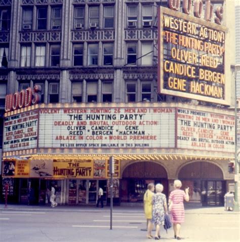 Woods Theatre In Chicago Il Cinema Treasures