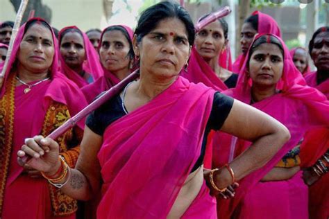 Gulabi Gang Indias Women Warriors Asiana Tv