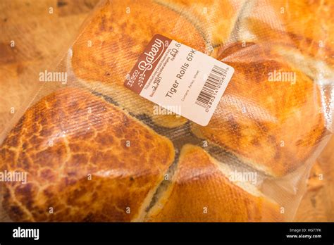 Tesco Bakery Hi Res Stock Photography And Images Alamy