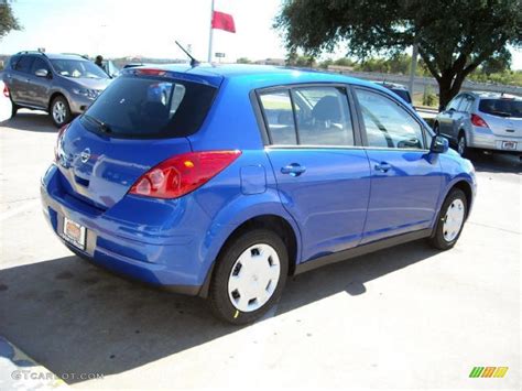 Find specifications for every 2009 nissan versa: 2009 Blue Metallic Nissan Versa 1.8 S Hatchback #15105237 ...