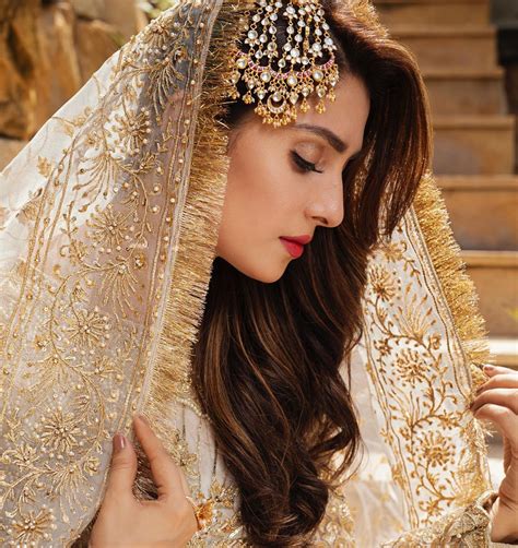 latest beautiful bridal photoshoot of ayeza khan pakistani dramas celebrities