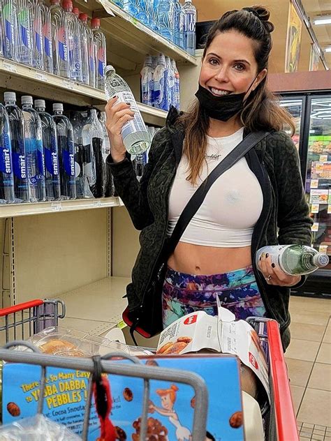 Just A Mom Out Grocery Shopping 46f Scrolller