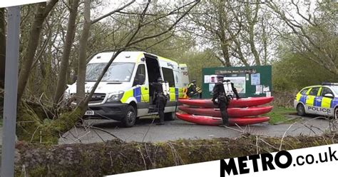 Watch Police Search Mugdock Country Park For Fiance Of Murdered Pregnant Teacher Metro Video