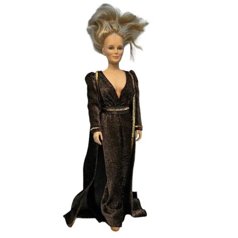 Dynasty Krystle Carrington Linda Evans World Doll 1985 18 Celebrity