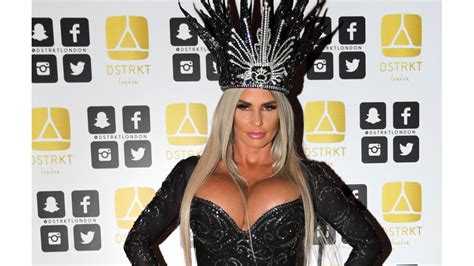 Katie Price Reports Herself To Police 8days
