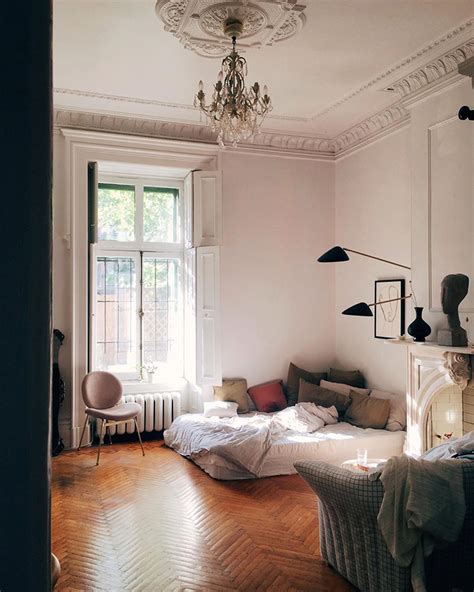 A Dreamy Parisian Style Apartment Mystyle A Dreamy Parisian Style