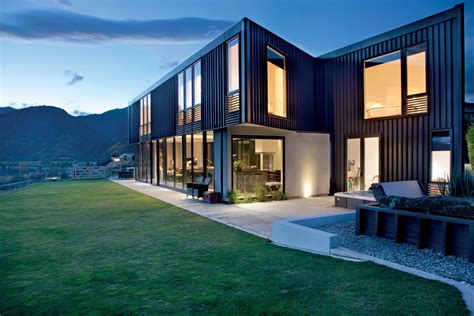 desain rumah modern  jendela lebar  besar thegorbalsla