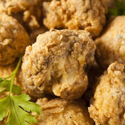 Add red wine and beef broth. Outback Steakhouse Fried Mushrooms | Recipe | Steakhouse ...