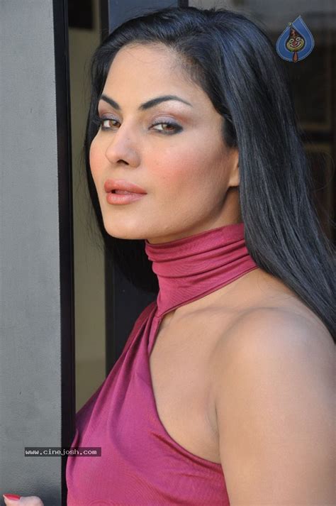 Veena Malik Latest Stills Photo 53 Of 89
