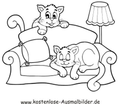 Ausmalbild Katzen auf Sofa zum Ausdrucken