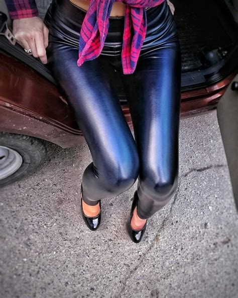 Olgamadych Wetlook Wetlooks Wetlooklegs Wetlookpants Wetlooktights Wetlookleggings Shiny